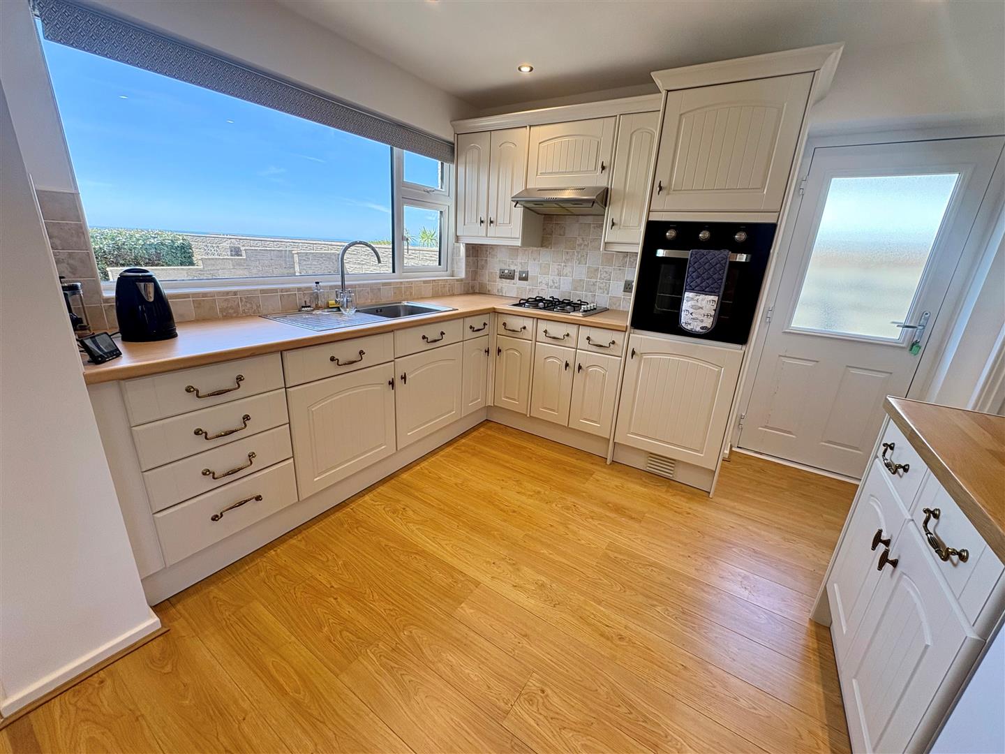 6 Rest Bay Close, Porthcawl, CF36 3UN